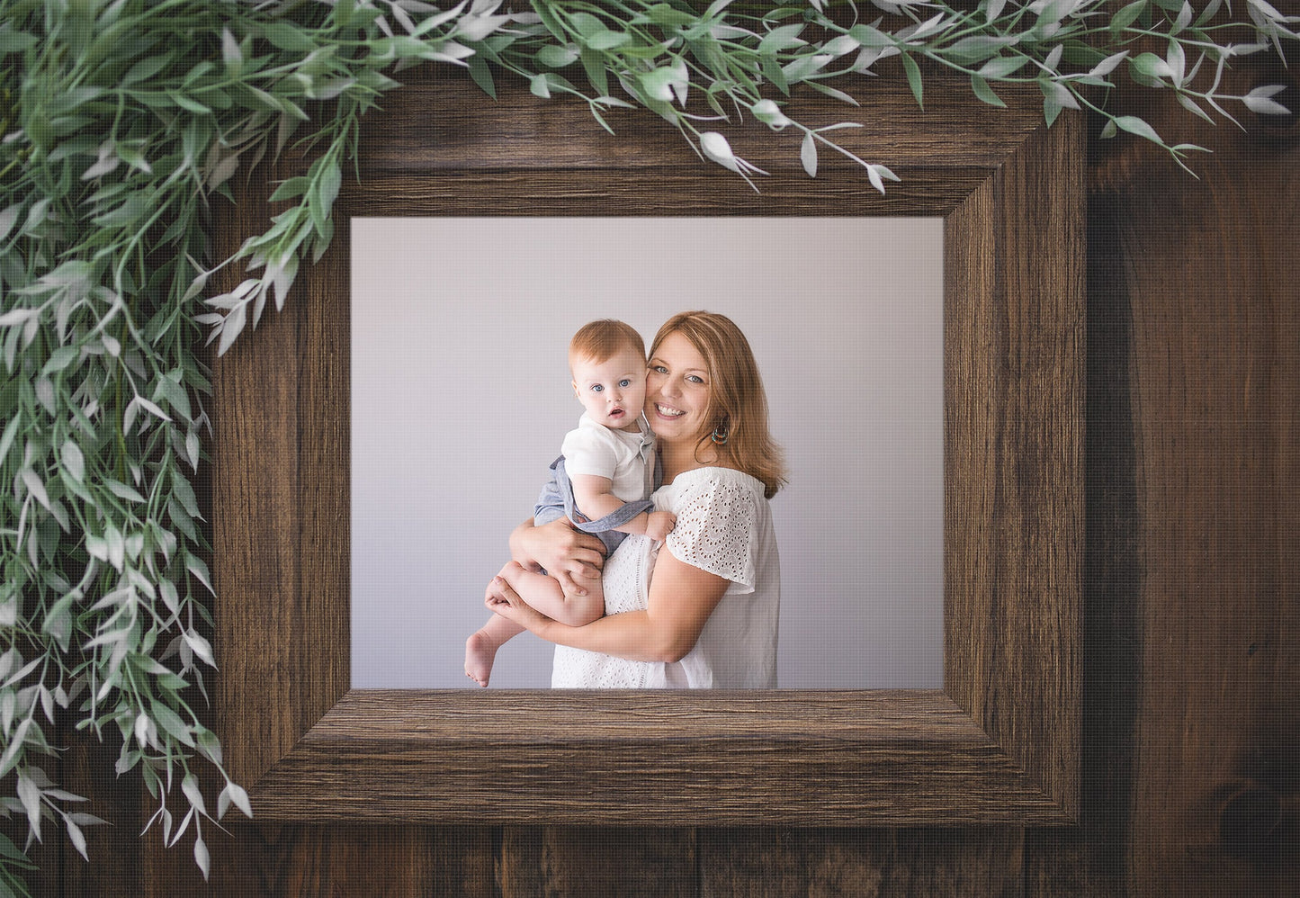 Dark Wood Photo Template, Mother's Day Photo Template, .PSD Real Wood Picture Frame Backdrop for Photoshop, Picture Frame Photoshop Mask