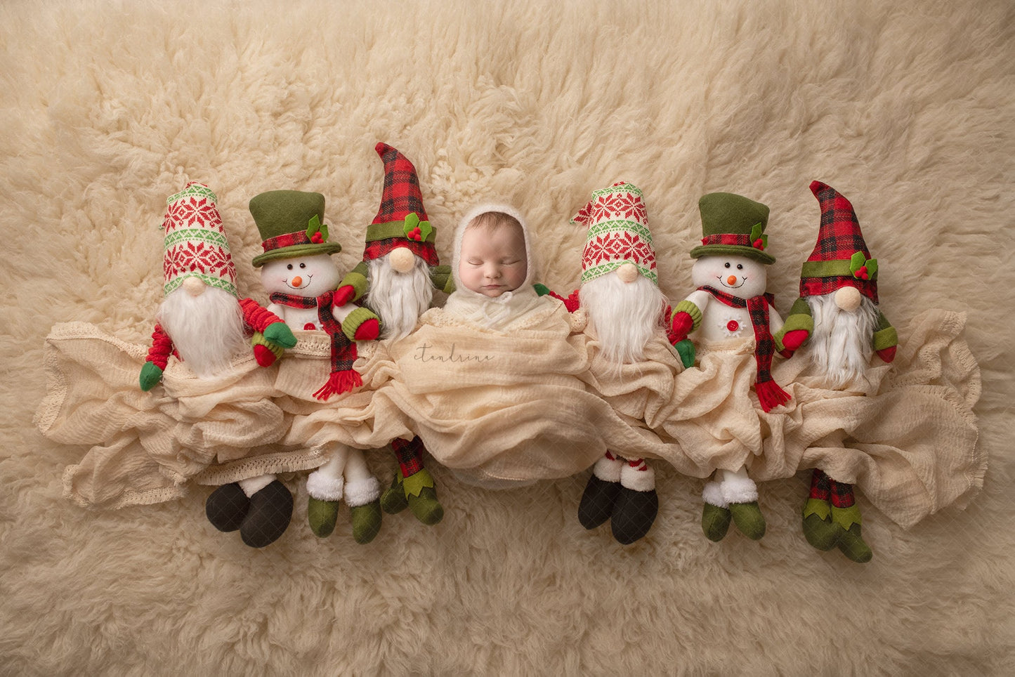 Christmas Dolls Newborn Digital Backdrop, Christmas Newborn Digital Background, PNG Newborn Backdrop for the Holidays, Holiday Baby Backdrop