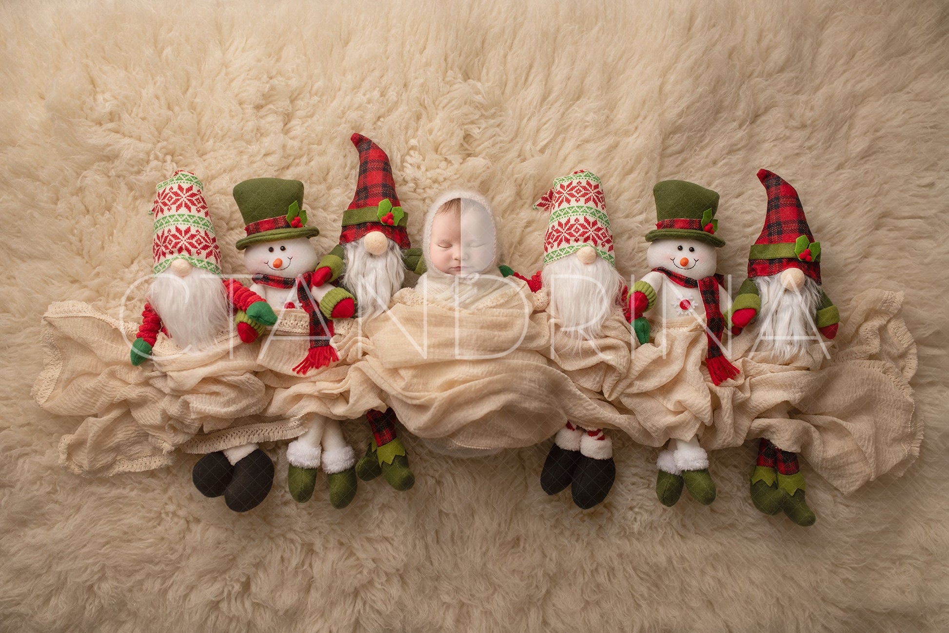 Christmas Dolls Newborn Digital Backdrop, Christmas Newborn Digital Background, PNG Newborn Backdrop for the Holidays, Holiday Baby Backdrop