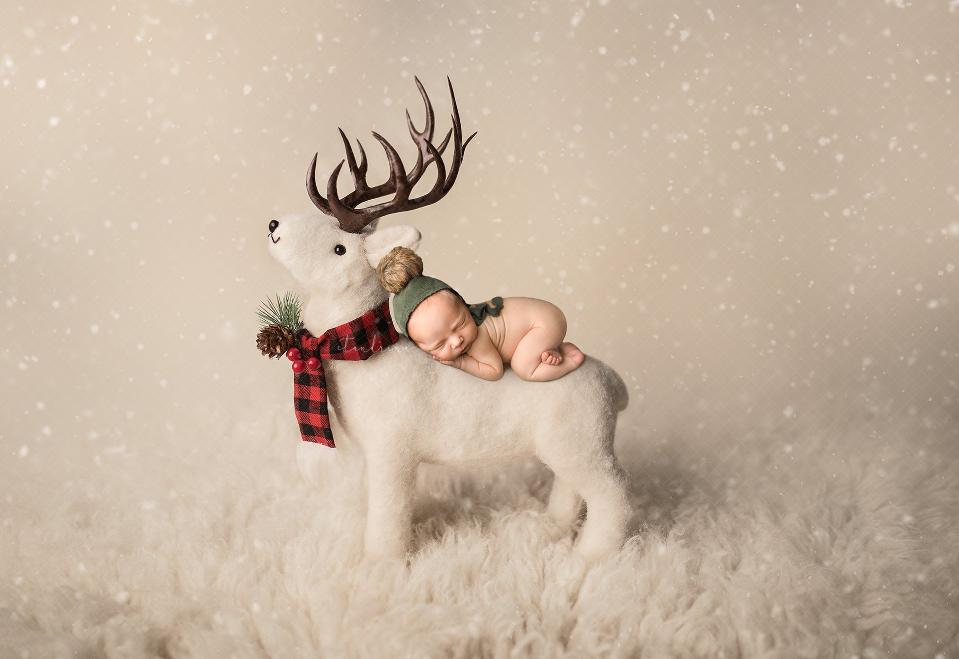 Felt Reindeer Newborn Digital Backdrop, Christmas Newborn Digital Backdrop, Deer Prop Newborn Digital Background for Photoshop Composites